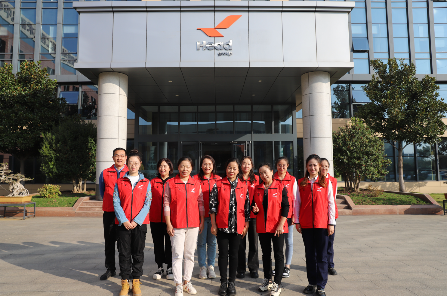  赫達(dá)集團(tuán)開(kāi)展志愿者重陽(yáng)節(jié)敬老、愛(ài)老志愿服務(wù)活動(dòng)